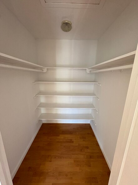 Building Photo - 14400 Springer Ave