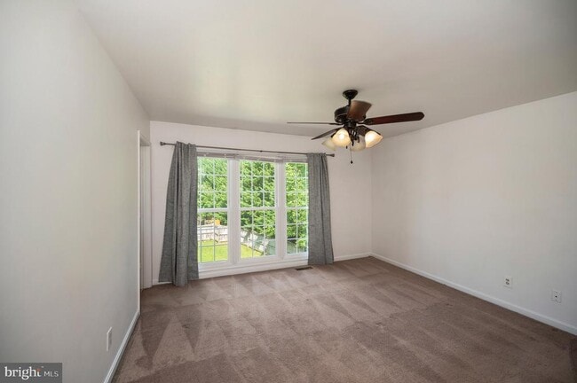 Building Photo - 17 Banbury Ct