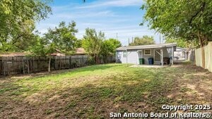 Building Photo - 338 N San Horacio Ave