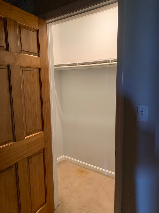 Building Photo - 8 Prospect St