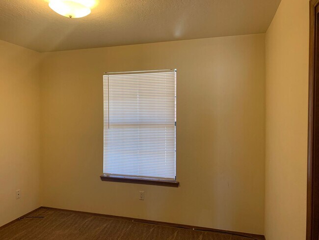 Building Photo - Heritage Hills Rental