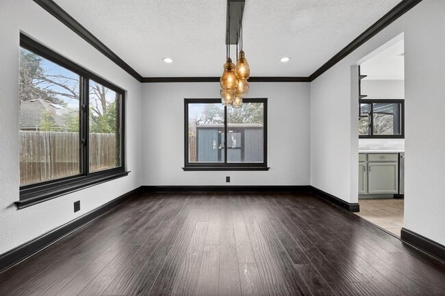 Building Photo - 8409 Nairn Dr