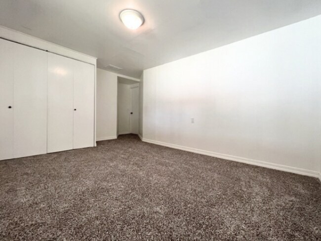 Building Photo - 3006 Bella~Great North End Home!