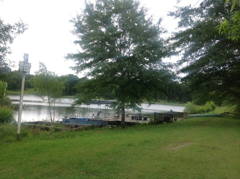 Lake View - 1943 Knox Rd