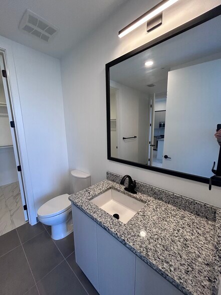 Building Photo - 2303 NE 171st St