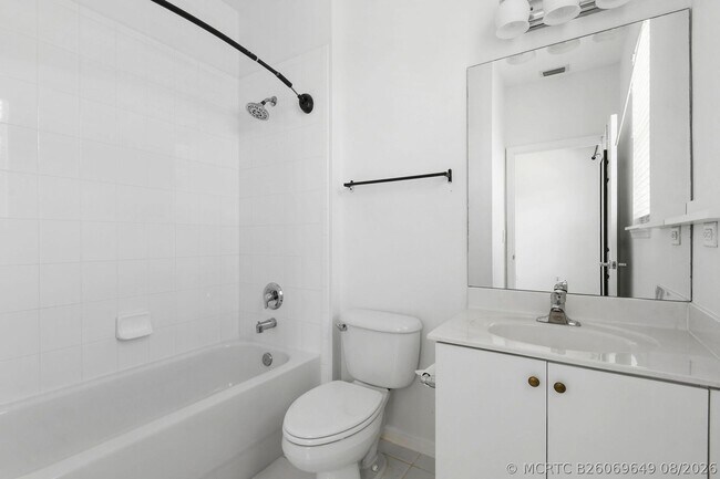 Building Photo - 276 Quarry Knoll Way