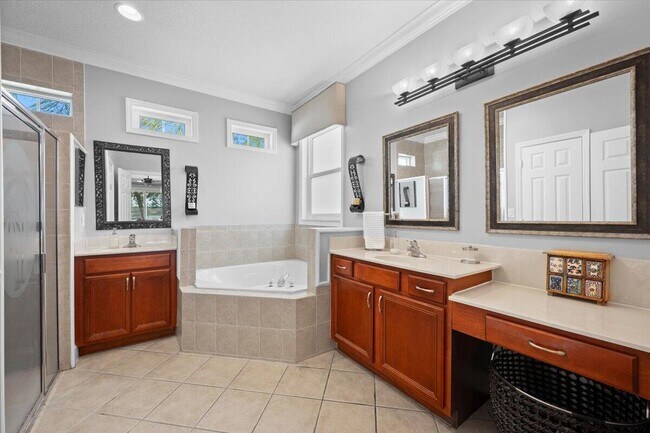 Building Photo - 1575 Newhaven Point Ln