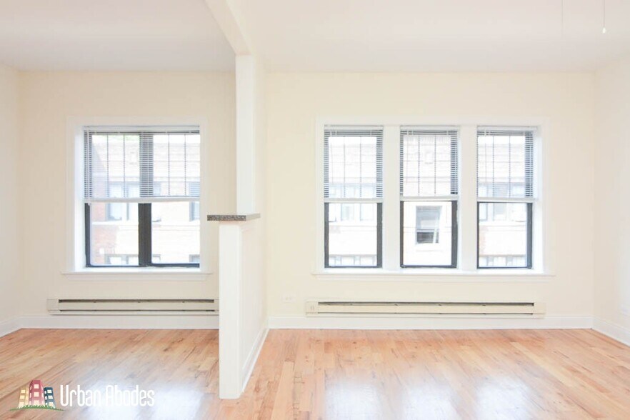 Building Photo - 625 W Cornelia Ave