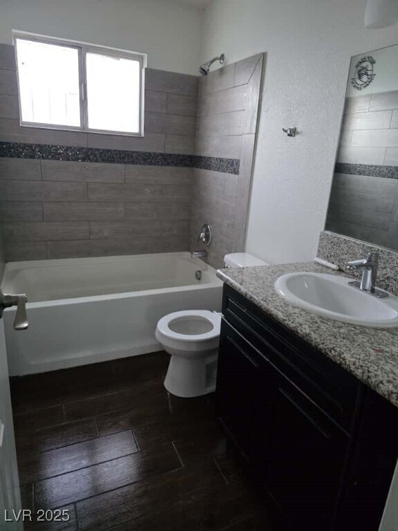 Building Photo - 2636 Lynnwood St