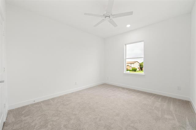 Building Photo - 5609 Woodlands Dr