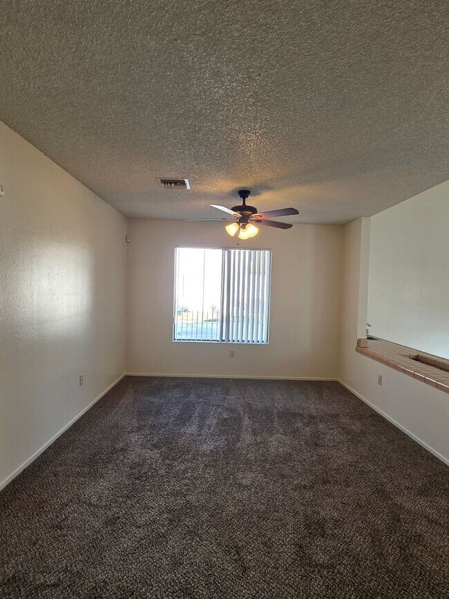 Building Photo - 6901 Courtside Cir