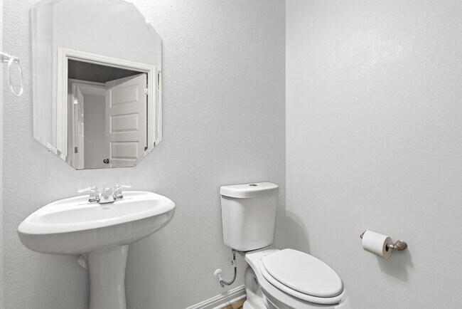 Building Photo - 236 El Dorado Rd