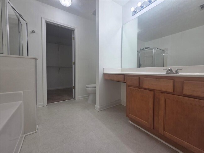 Building Photo - 2236 Dandridge Dr