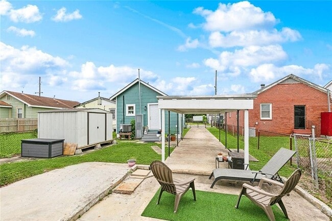 Building Photo - 4409 Annette St