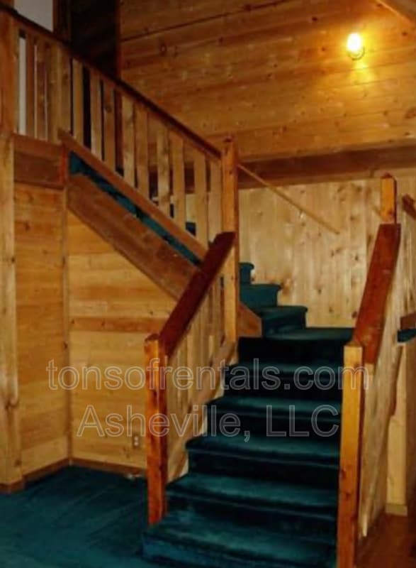 Building Photo - 1286 Davis Mountain Rd