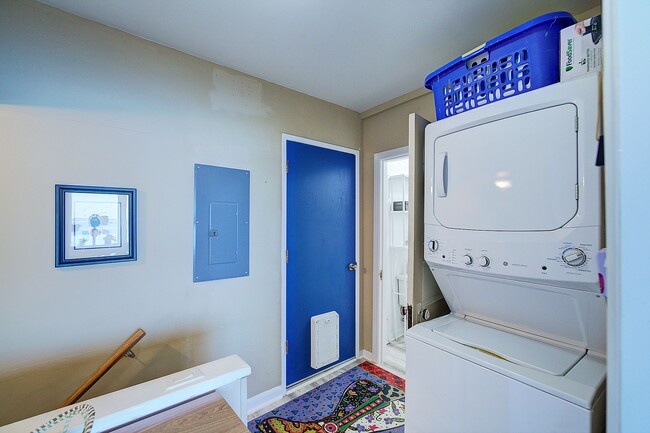Building Photo - 3bd/2ba Burien House