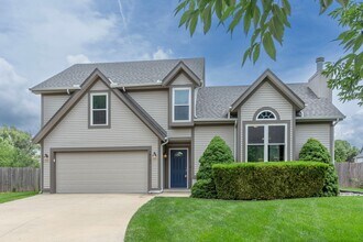 Building Photo - 3 BR/3BA | Newly Renovated Single Family Home | 1-Car Covered Parking | Gated backyard