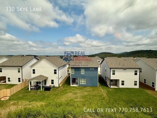 Building Photo - 330 Skye Ln