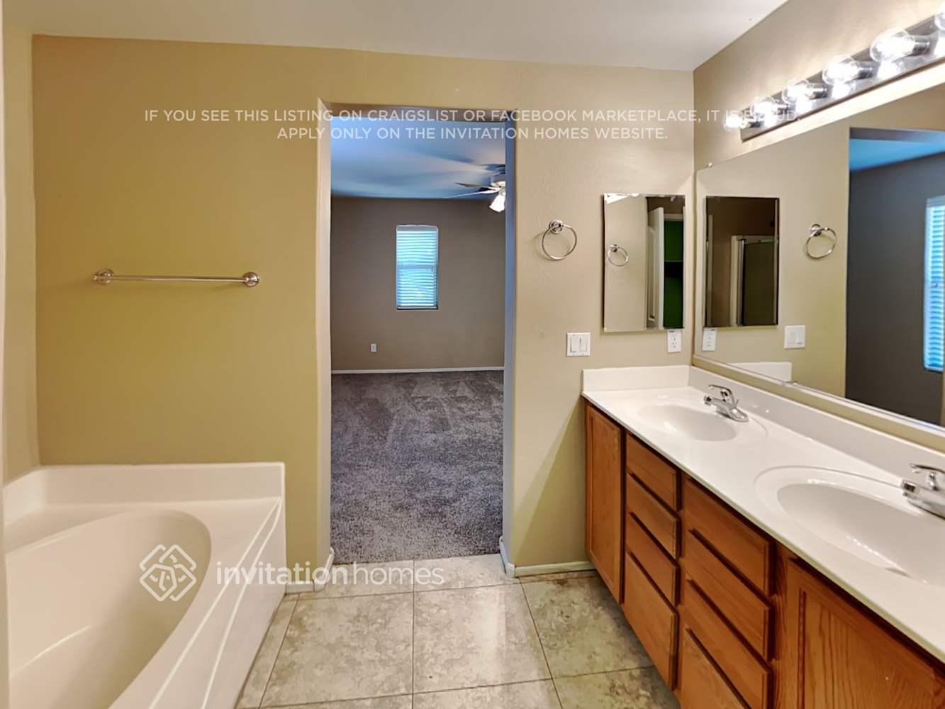 Building Photo - 3902 E Jasper Dr