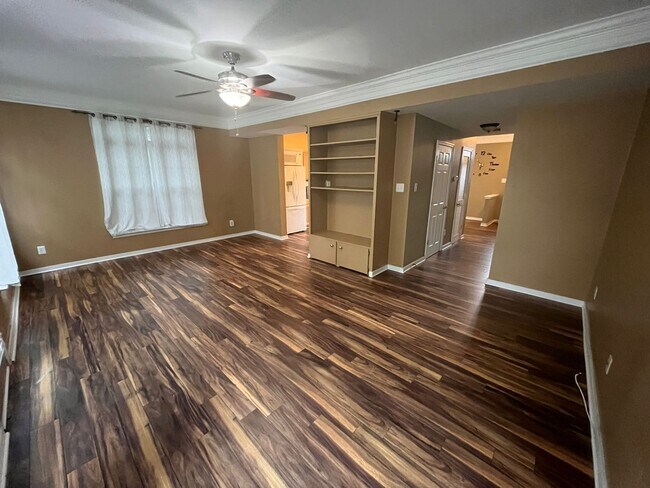Building Photo - 11401 Friars Walk Ct