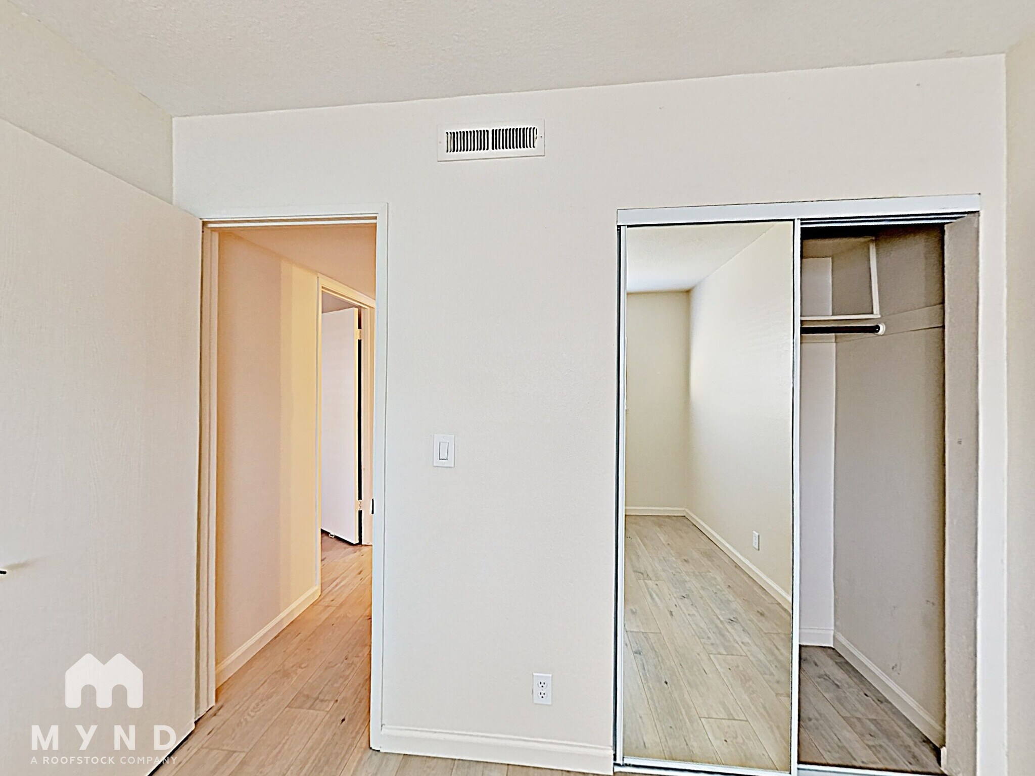 Building Photo - 6955 Greenback Ln