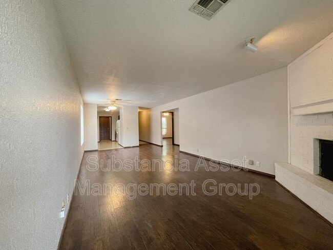 Building Photo - 1318 Pennington Ave