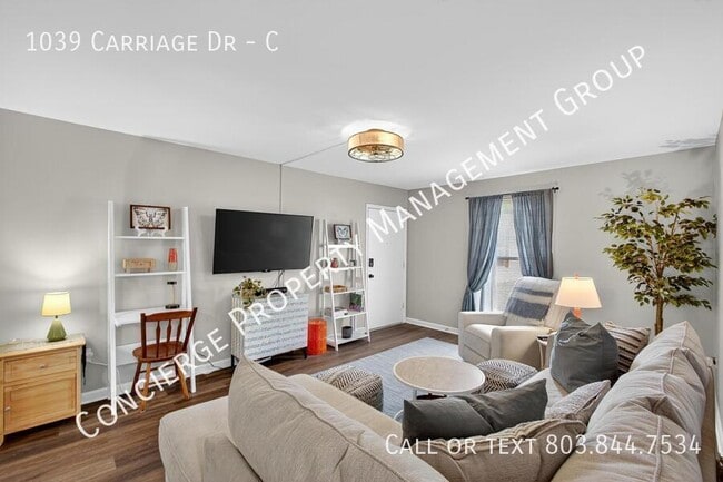 Building Photo - 1039 Carriage Dr