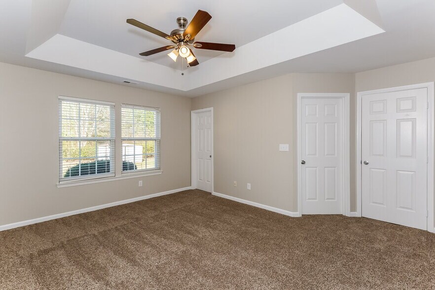 Building Photo - 5238 Courtfield Dr