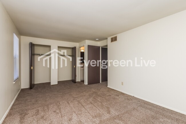 Building Photo - 7761 Mt Hood