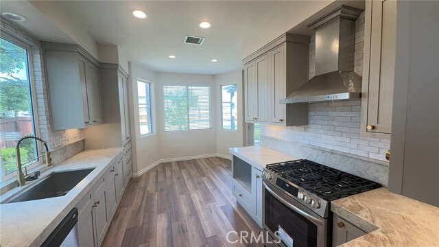 Building Photo - 41146 Lorient Ct