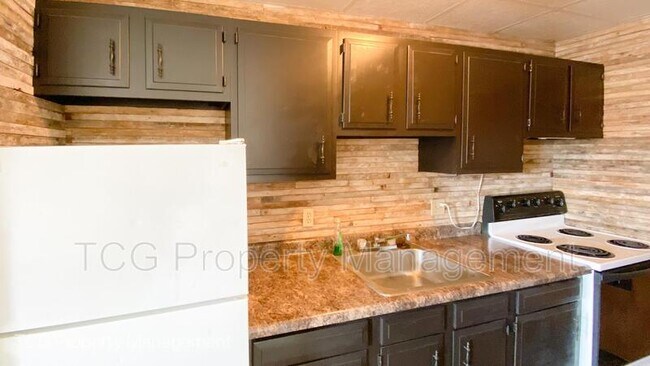 Building Photo - 510 S Main St