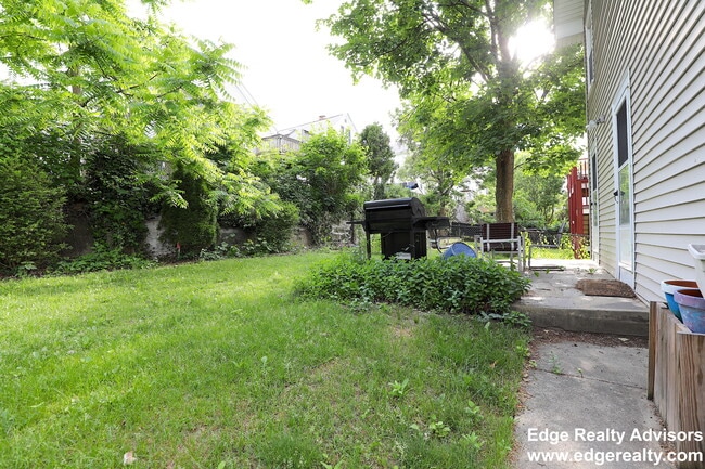 Building Photo - 118 Nonantum St