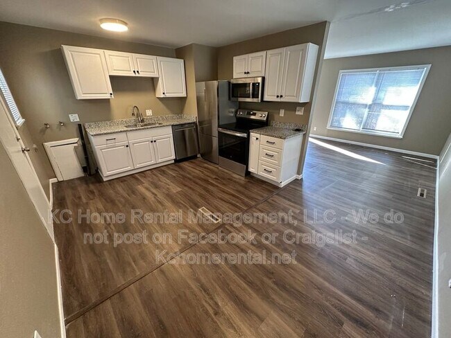 Building Photo - 5411 N Indiana Ave