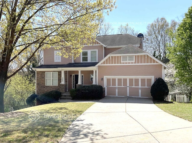 Building Photo - 1537 Boulder Walk Dr SE