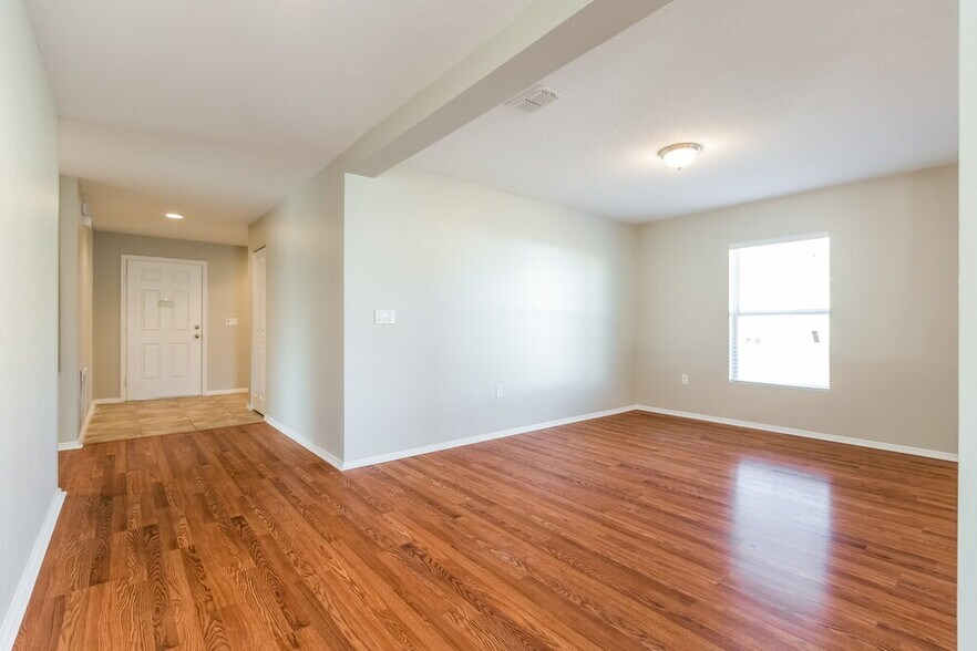 Building Photo - 2735 Breezy Meadow Rd
