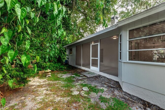 Building Photo - 2202 Cork Oak St W