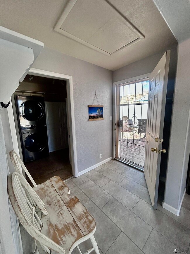 Building Photo - 13407 E 55th St