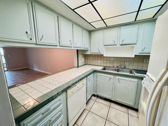 Building Photo - 3421 Tricon Ln