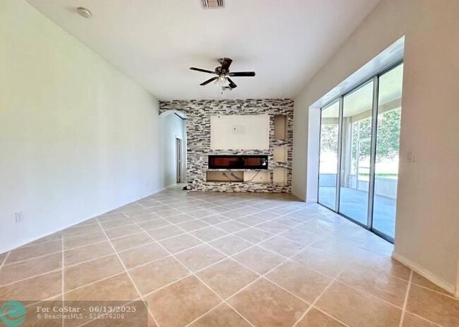 Building Photo - 2811 Serenity Cir S