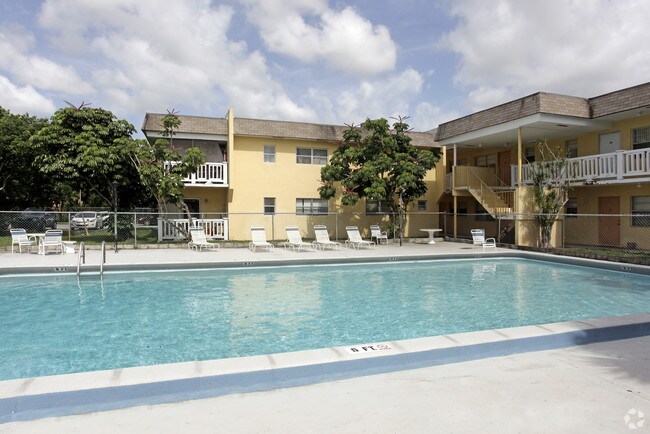 Building Photo - 4165 SW 67th Ave
