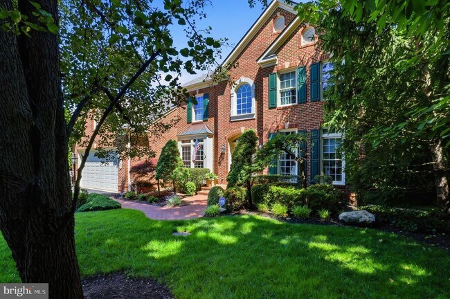 Building Photo - 5767 Bush Hill Dr
