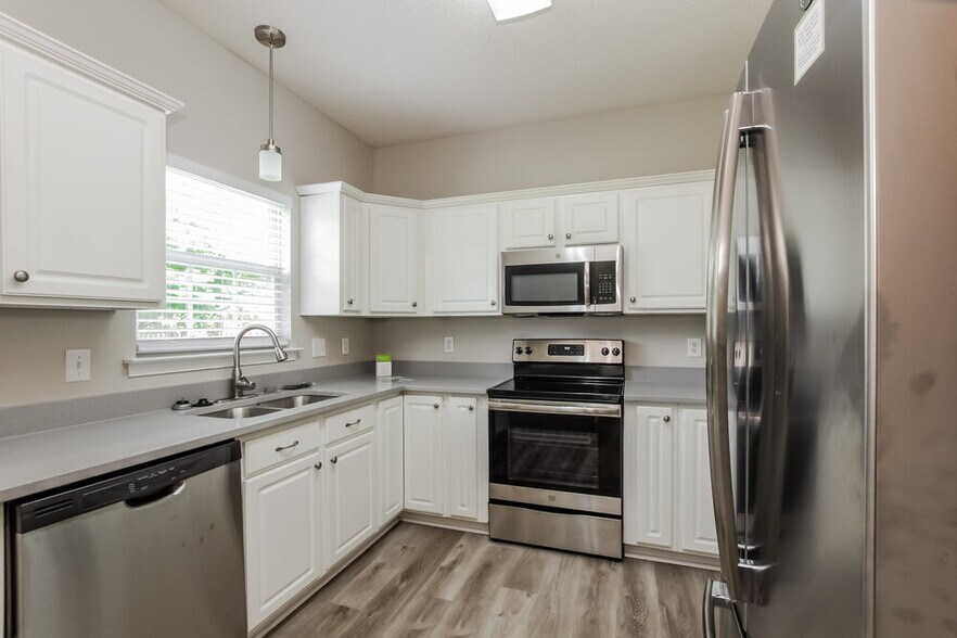 Building Photo - 13911 Gauley Cir