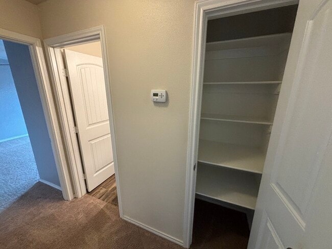 Building Photo - 3 bed 2 bath 2 car garage in Lone Star Trails!