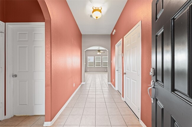 Building Photo - 1706 Zeppelin Cir