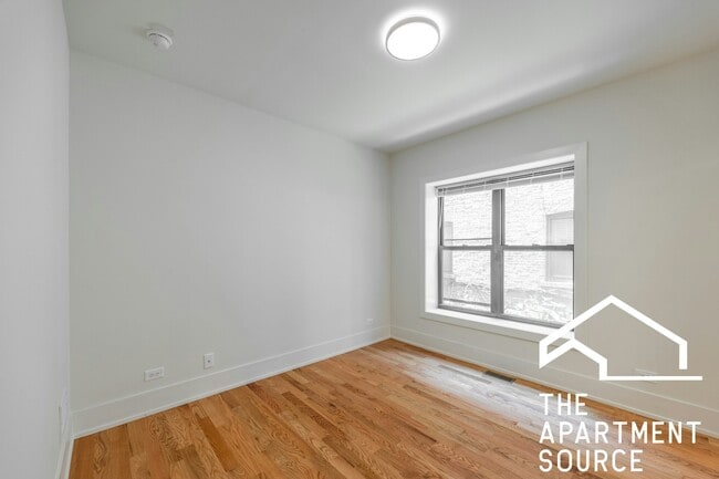 Building Photo - 654 W Gordon Terrace