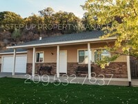 Building Photo - Serene Mountain Living at Clouds Rest: Stunning 3-Bedroom Home with Views