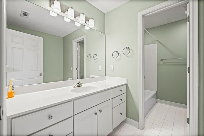 Building Photo - 445 Water Shadow Ln