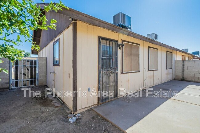 Building Photo - 5714 N 68th Ave