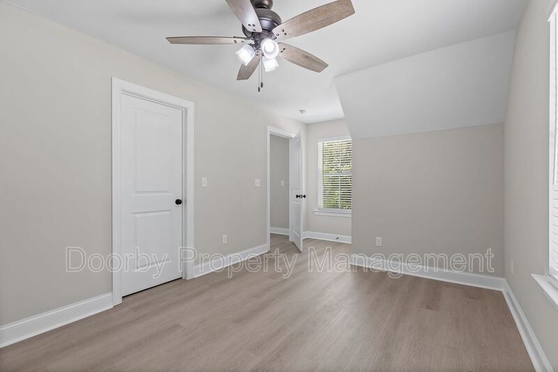 Building Photo - 36 Alden Ln