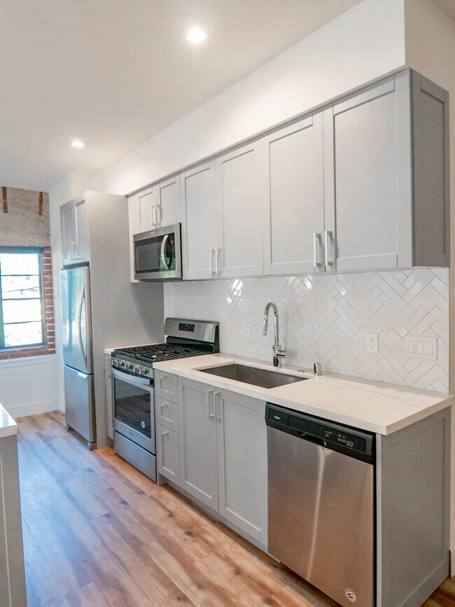 Building Photo - 5359 W Adams Blvd